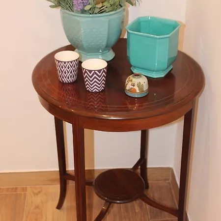Apartment Sweet *