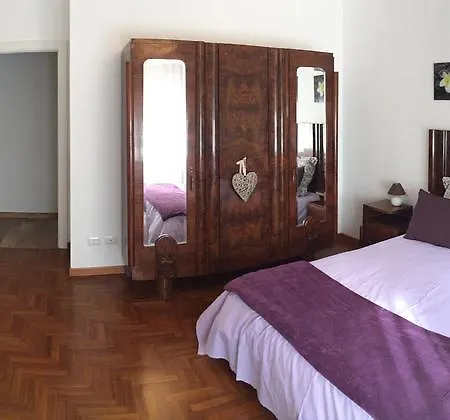 Sweet Apartment *