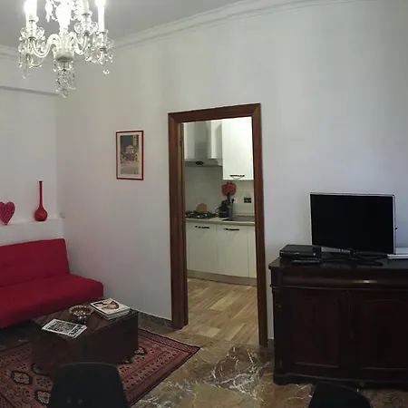 Sweet Apartment *